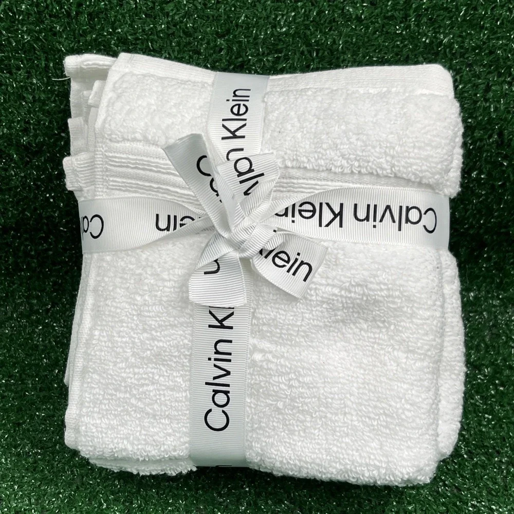 Calvin Klein 4 White Wash Cloths 13